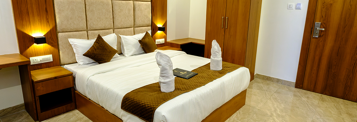 HOTEL STERLING EXECUTIVE